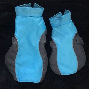 Blue gray rain jackets for puppies 🐾